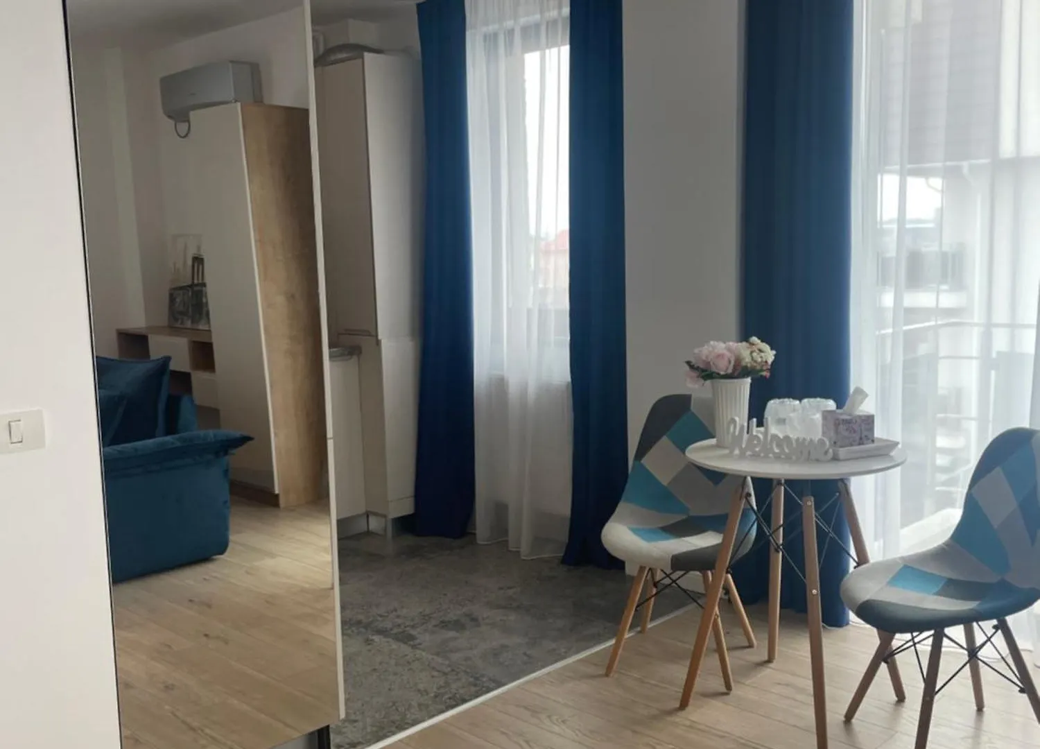 Royal Apartments Otopeni #10 0*,  Romania